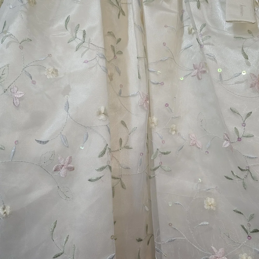 Elegant White Floral Kids Dress